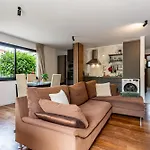 Centric And Bright -
